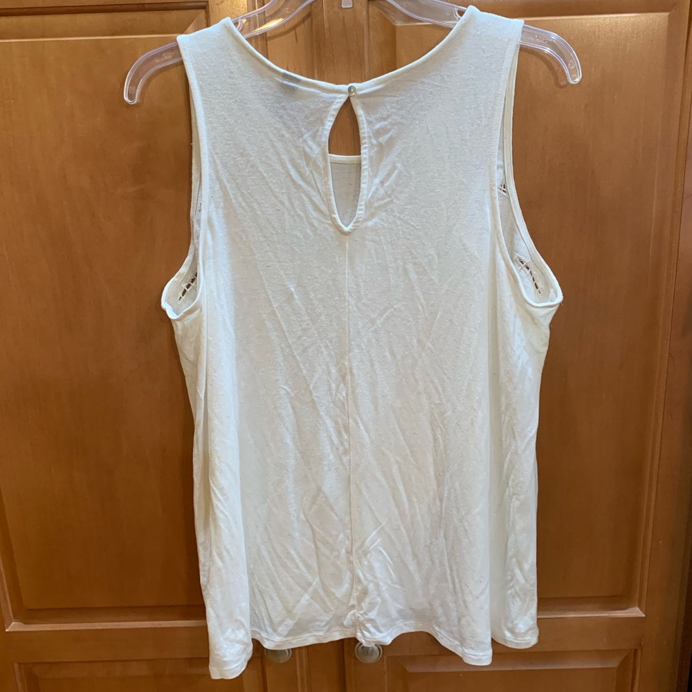 Universal Thread | Sleeveless Top | L - Picture 2 of 9